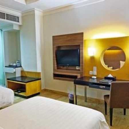 Grand Basko Hotel Padang Kültér fotó