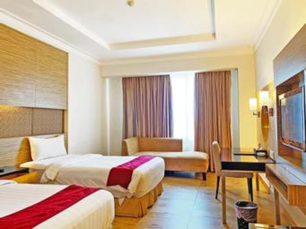 Grand Basko Hotel Padang Kültér fotó