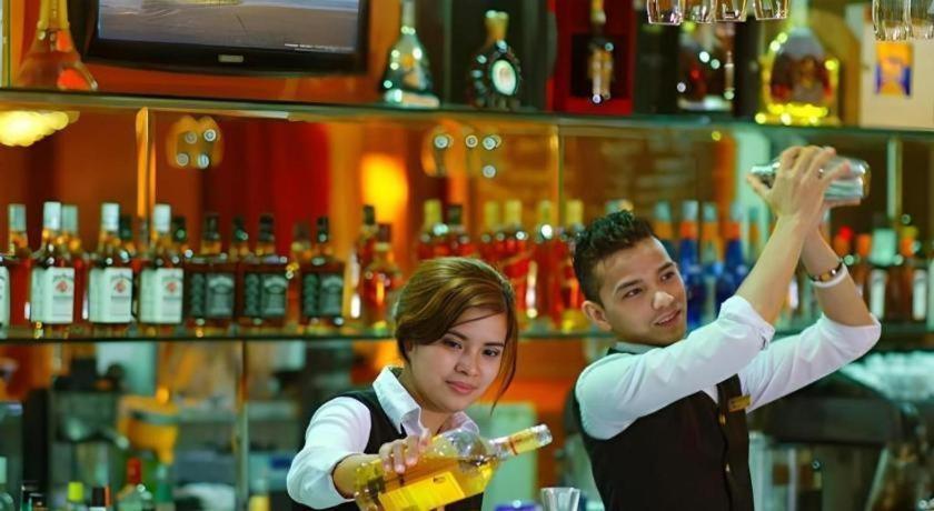 Grand Basko Hotel Padang Kültér fotó